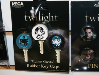 Illustration for article titled First Look At Twilight Board Game And Eclipse Details